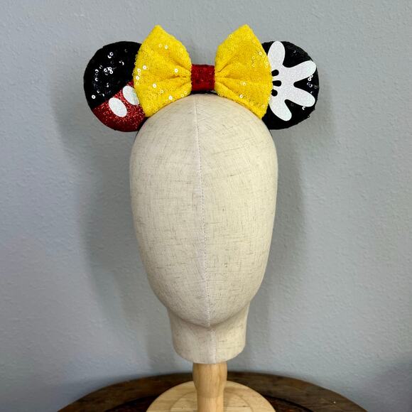 Mickey Mouse Elastic Minnie Ears | Disney-Inspired Adjustable Mouse Headband - Picture 2 of 5